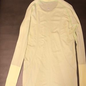 Lululemon Swiftly Tech Long Sleeve Crew